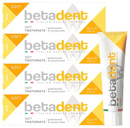 Betadent Set mit 4 weichen Zähnen für empfindliche Zähne. Bekämpft Zahnfleischentzündungen. Hygienisch und beruhigend. Mit Aloe Vera, Teebaumöl und natürlichen Inhaltsstoffen. 4 x 100 ml