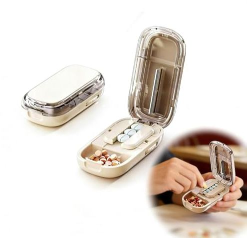 2026 Verbesserte Tragbare Version Tablettenteiler FüR Alle Tabletten,Mit Speicherfunktion,PräZise 2-In-1 Tablettenschneider,Pillenteiler,Geeignet FüR GroßE,Kleine Und Mini-Tablets (Weiß - 1/2)