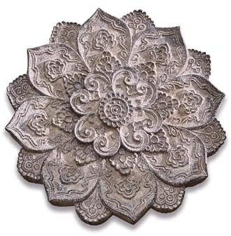 Loberon Wandornament Aubure, handgearbeiteter Wandschmuck, raffinierte Mandala-Muster, orientalisches Design, Gartenzubehör, Gartendekoration, Polyresin, grau
