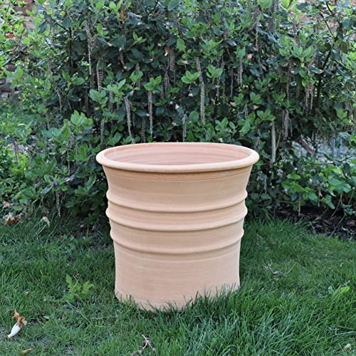 Handgefertigter Blumentopf „Aster“ aus Terracotta, 40 cm hoch, frostfest & winterhart. Mit Auslaufloch für optimale Drainage – ideal für Garten, Balkon & Terrasse, mediterranes Design.