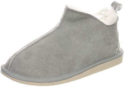 Hollert Herren Lammfell Hausschuhe Prinz Fellschuhe 100% Merino Schaffell für Wohlgefühl - warm, atmungsaktiv Schuhgröße EUR 43, Farbe Grau/Weiß