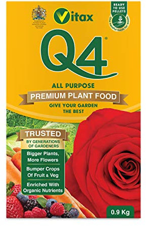 Vitax Q4 All Purpose Plant Food, Fertiliser Enriched With Organic Nutrients, More Flowers, Bigger Yields, Slow Release - 0.9 Kg