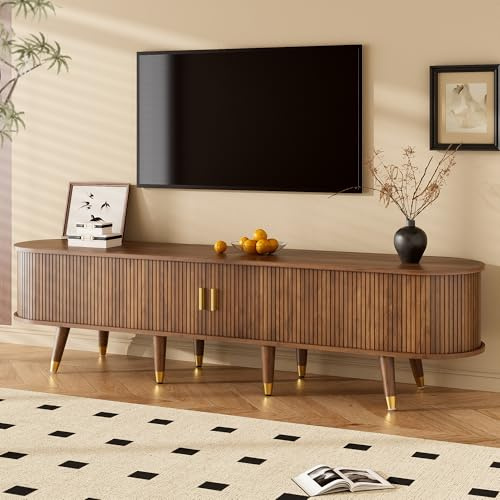 Kelodan TV-Schrank 175cm mit Rattan-Schiebetür, Walnussoptik & viel Stauraum–Landhausstil Fernsehtisch aus MDF mit offenen Fächern, Schubladen & Schrank–natürliches Design