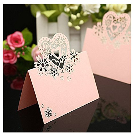 Musuntas 50Tlg Liebe Herz Laser Schnitt Namenskärtchen / Platzkarte / Namensschild / Sitzkarte / Namenskarte / Tischkarte / Tischkärtchen für Hochzeiten Feste oder Partys （rosa)