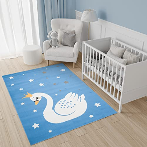 TAPISO Jolly Teppich Kurzflor Kinderzimmer Schlafzimmer Spielmatte Blau Sterne Schwan Tiere Design 160 x 220 cm