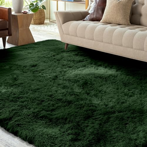 XSIVOD Tappeto Salotto 80x160 Tappeto Camera da Letto Moderno e Morbido per Soggiorno a Pelo Alte Lavabile Fluffy Uni Effetto Pelliccia Senza Tempo Elegante Antiscivolo Facile da Pulire, Verde scuro | Tappeto lavabile a pelo lungo, antiscivolo, per camera da letto, cameretta dei bambini e ufficio, moderno e morbido