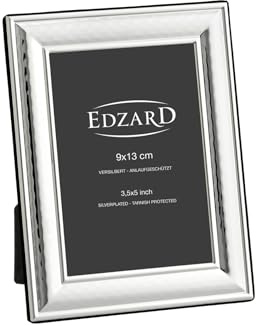 EDZARD Bilderrahmen Urbino (Foto 9x13 cm) versilbert anlaufgeschützt | Silberrahmen für Fotos 9x13 cm, mit facettiertem Relief, Samtrücken, zum Stellen, Fotorahmen, Portraitrahmen