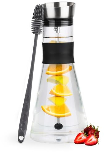 Belle Vous Glaskaraffe mit Deckel & Fruchtspießeinsatz - 1,4L Wasserkaraffe mit Edelstahldeckel & Reinigungsbürste - Für Wasser & Saft - Karaffe Glas mit Deckel - Wasserkrug