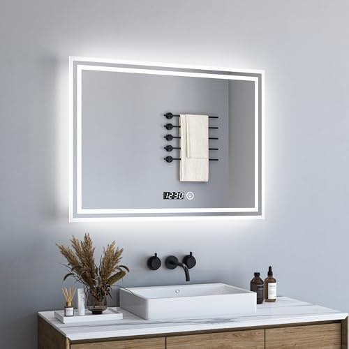 BD-Baode LED Spiegel Wandspiegel 60x80cm Badspiegel mit Beleuchtung und Uhr 3 Arten von Licht Rechteckiger Badspiegel mit Touch Schalter Energieeffizienzklasse A ++