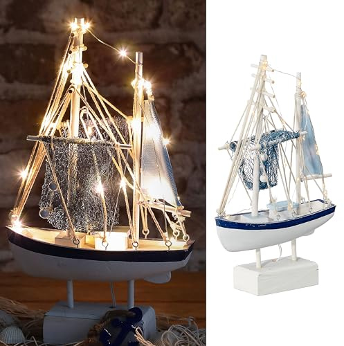 Cepewa LED Fischkutter | H32cm blau weiß Polyresin 22LEDs warmweiß | Fischerboot in Holzoptik Fischernetz An-/Ausschalter