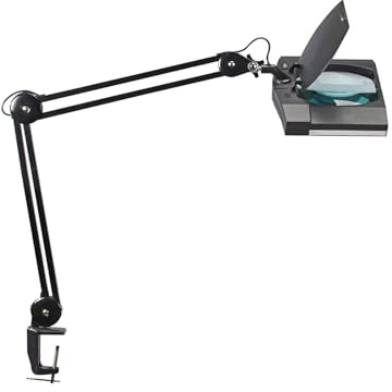 MAUL Lupenlampe LED schwarz MAULvitrum Klemmfuß große Linse tageslichtweiß | präzise Detailansicht,flexibel ausrichtbarer Metallarm,blendarmes Arbeiten,platzsparende Tischklemme,Schutzklappe gegen Staub