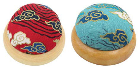 Ciieeo 2stücke Nadelkissen Mit Holzsockel Im Japanischen Stil Süßes Stecknadelkissen Für -handarbeiten Hellblau Und Rot Für Schneiderbedarf Und Kreative Projekte