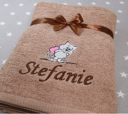 Generisch ★ Handtuch mit Namen und Motiv Bestickt ★ Duchtuch ★ Geschenk Valentinstag ★ Badetuch ★ 500 g/m2 ★ (70 x 140 cm, Beige)