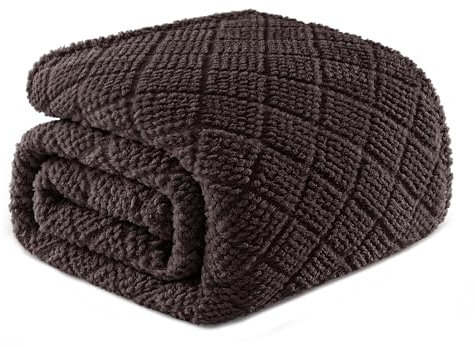 Whale Flotilla Plaid Couverture Polaire en Microfibre, Couverture Jeté de Canapé en Gaufrée Chaude, Douce pour 4 Saisons, 150X200CM, Café