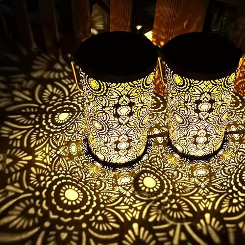 Solarlaterne für Außen, Euakee 2 Stück Laternen für Draußen, IP65 Wasserdicht Metall Solarlampen, Hängend Solar Gartenleuchten für Draußen, Gartendeko, Patio, Baum, Camping, Rasen