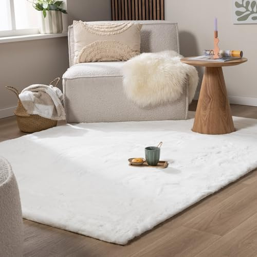 FRAAI | Home & Living Hochflor Teppich - Comfy Supreme Weiß - 140x200 cm | Shaggy, Einfarbig - Ländlich, Modern, Skandinavisch - Wohnzimmer, Esszimmer, Schlafzimmer - Fellteppich