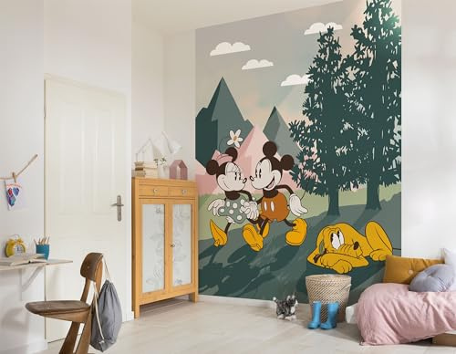 Komar Disney - Carta da parati fotografica in tessuto non tessuto, motivo Mickey & Minnie Embrace Nature – dimensioni 200 x 250 cm – Carta da parati per bambini