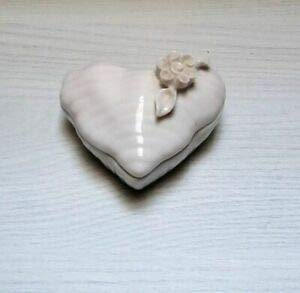 Hervit Art.25370 Contenitore Cuore Porcellana 9,5CM