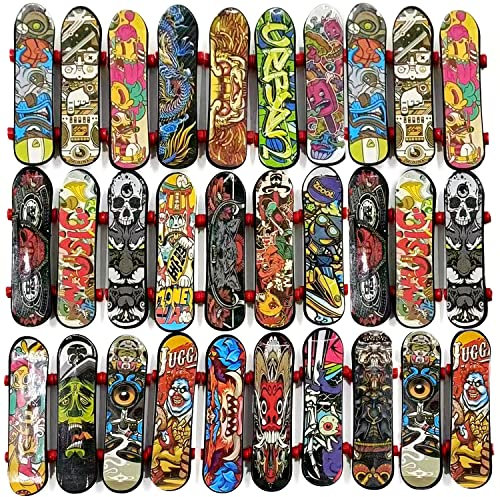 LYQQY Fingerskateboards, 30 Stückes Fingerskateboard Set Mini Fingerboards Skatepark Spiel für Kinder Partytütenfüller, Kindergeburtstag Geschenke,Schlüsselbund Dekoration,9.5cm (Zufällige Muster)