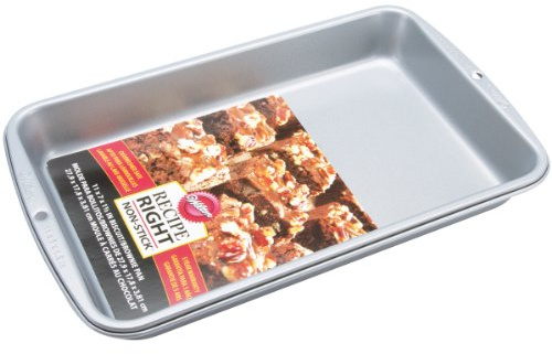 Wilton Biscuit/Brownie Tin, Recipe Right, Non Stick, 22.6cm x 33cm (11in x 7in)