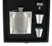 personnalisé en acier inoxydable 170,1 gram Flasque d alcool 2 tot Tasses Entonnoir en boîte en bois Noir massif Flc15