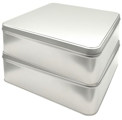 Aucomptoirdesboites Lot de 2 boîtes à biscuits carrées 23 × 23 cm – Fer‑blanc vernis alimentaire – Couvercle cloche – Usage alimentaire – Rangement biscuits, gâteaux, fruits secs – Métal neutre