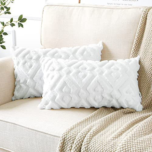 Artscope 2er Set Wolle Kissenbezüge Weicher Plüsch Kurzer Wollsamt Dekokissenbezuge Luxuriöses Sofakissen Europäische Kissenhülle für Sofa Schlafzimmer Geometrische Raute Weiß, 30x50cm