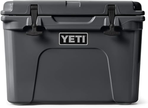 YETI Tundra 35 Cool Box – Rotomolded Portable Cooler Box with PermaFrost Insulation – Fits 39 Cans or 13.2 kg Ice – Tough Ice Cooler for Camping, Fishing & Outdoor Use (Charcoal)