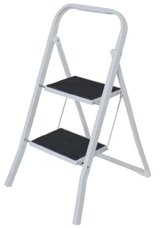 MSV - Escabeau Pliant 2 Marches en Plastique - Capacité 150 kg - Norme GS Sécurité - Design Compact et Pliable, Gain de Place - Pieds Antidérapants - Noir et Blanc