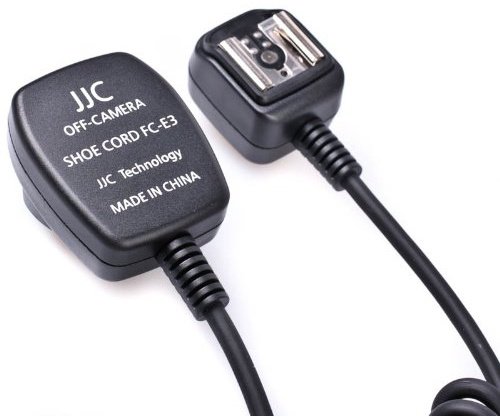 JJC FC-E3 TTL-Blitzkabel für Canon Kameras und kompatible Aufsteckblitze 140 cm