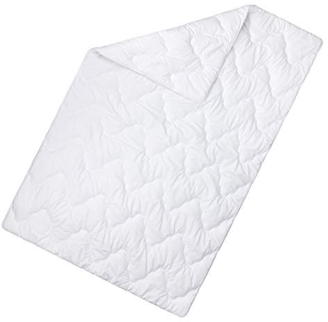 Moon-Luxury Ganzjahresdecke Bettdecke Steppbett 155x220 cm Bezug aus 100% Baumwolle Satin 95° Kochfest
