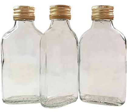 DIAH DO IT AT HOME 10 x 100 ml Glasflaschen mit goldfarbenem Schraubverschluss – elegante kleine Spirituosenflaschen aus Glas für DIY Gin, Schlehe Gin, Liköre & Wodka – perfekt für Hochzeitsgeschenke