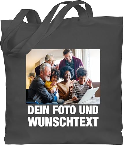 Geschenk mit Namen personalisiert by Shirtracer - Baumwolltasche - Geschenk mit Bild I eigenem Foto I Name I eigener Text I Wunschtext