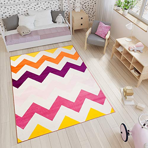 TAPISO Smile Teppich Kinderteppich Kurzflor Geometrisch Zig Zag Streifen Rosa Lila Gelb Orange Bunt Modern Design Kinderzimmer ÖKOTEX 240 x 330 cm