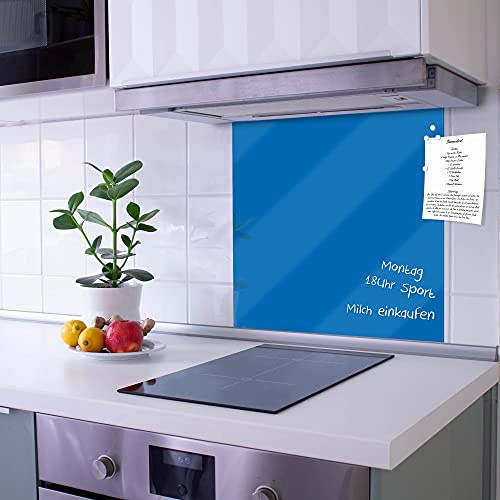 banjado Küchenrückwand Glas ohne Bohren 50x50cm – Glasrückwand Küche mit Motiv Signalblau/Spritzschutz Küchenrückwand Glas/selbstklebende Küchenrückwand Platte - magnetisch & beschreibbar