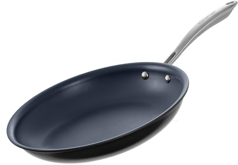 Guy Fieri's Flavortown Padella antiaderente in titanio laser da 21,6 cm, realizzata senza PFAS, PTFE o PFOA, 3 volte più resistente, lavabile in lavastoviglie, adatta al forno