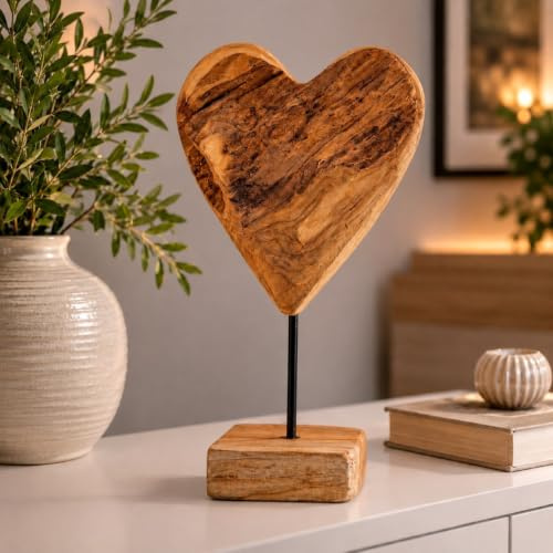 Deko Herz aus Teakholz und Metall, stehend für Wohnzimmer und Schlafzimmer