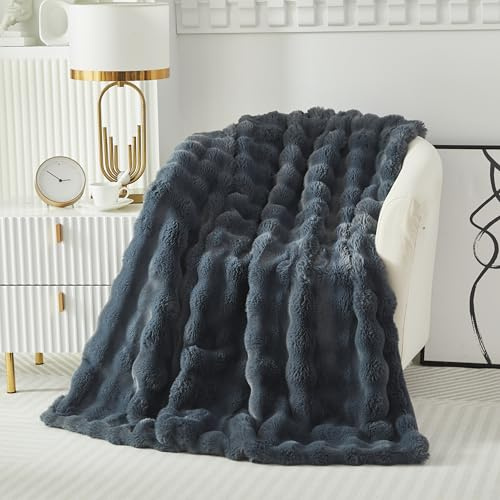 Casa Carina Coperta Plaid in Pile Finto Pelliccia Super Morbida, Soffice e Peluche Coperta Spessa e Accogliente per Divano, Poltrona e Letto 160x200cm Grigio Scuro
