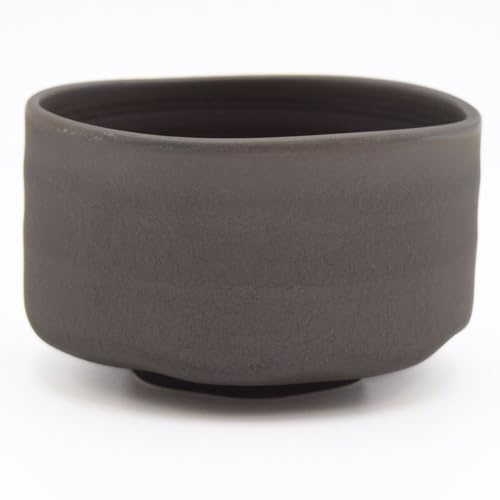 Ceramic Matcha Bowl – Handmade Chawan Matcha Bowl, Japanese Bowl, Charcoal Gray, 21.1 oz, 620ml Made in Japan
