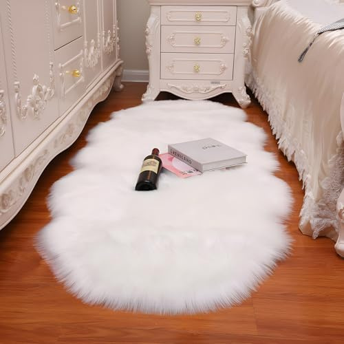 Faux Lambskin Sheepskin Rug 60 x 120 cm, Faux Lambskin Rug Fluffy Soft Fur Rugs Longhair Fur Imitation Lambskin Carpet for Chairs Sofa Bedroom Children's Room (White, Irregular)