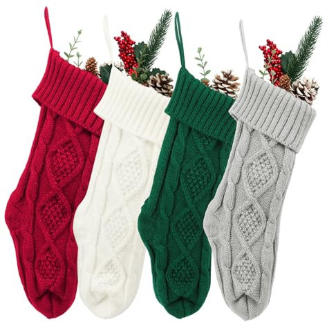 Hixingo Weihnachtsstrumpf Personalisiert 4er, Rot Weiß Große Klassische Gestrickt Bestickte Nikolausstrumpf, Grün Weihnachtssocken zum Aufhängen und Befüllen Kamin Weihnachtsbaum Deko (4 Farben)