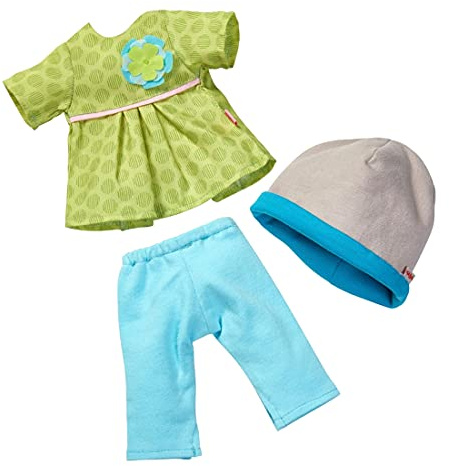 HABA 304584 - Kleiderset Wiesenzauber, Puppenzubehör für 32 cm große HABA-Puppen, Set aus Kleid, Hose und Mütze, Spielzeug ab 18 Monaten
