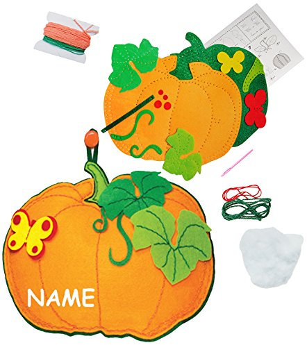 alles-meine.de GmbH Bastelset - Filz - als Topflappen/Untersetzer/Wanddeko/Plüschfigur - Kürbis mit Schmetterling - incl. Name - zum Sticken, einfaches Nähen per Hand -..