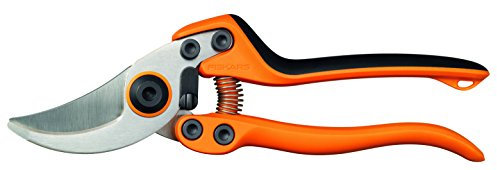 Fiskars Profi Bypass-Gartenschere für frische Äste und Zweige, Hochwertige Stahl-Klingen, Länge: 21 cm, Schwarz/Orange, PB-8 L, 1020203