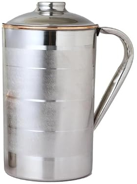 HEALTHANDVEDA Caraffa per acqua in acciaio inossidabile e rame puro, 1,5 l, interno in rame, esterno in acciaio con coperchio, design ad anello resistente