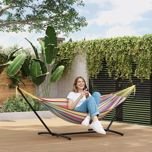 Doppel-Hängematte mit klappbarem Stahlgestell, bis 227 kg, inkl. Tragetasche，für Garten, Terrasse, Camping & Indoor，Gelb mit Regenbogenstreifen