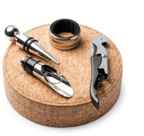 Set Vino Personalizzabile con Accessori in Acciaio Inox - Cavatappi 2 Tempi, Tappo, Dosatore, Raccogligocce e Tagliacapsule - Custodia in Sughero con Incisione su Coperchio (Personalizzato)