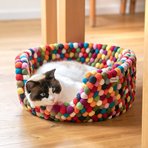 naturling Filzkugel Katzenbett rund aus 100% Schurwolle - kuschelige Filz Katzenkorb
