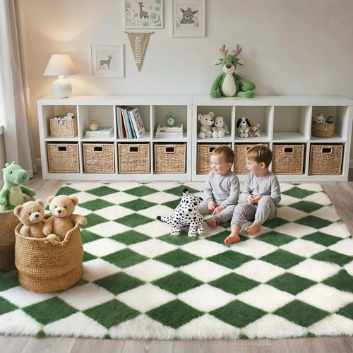 GENIMO Checkered Rug 5x7 Area Rugs for Kids Bedroom Soft Shag Rug Fluffy Fuzzy Carpet Plush Rugs for Living Room Nursery Playroom Dorm Modern Home Decor Aesthetic, Green and White