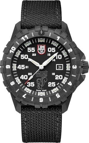 Luminox F-117 Nighthawk x Skunkworks Heritage Armbanduhr – Fliegeruhr mit Leuchtfunktion, inspirierte Design & Skunk Works® Logo – Ideal für Piloten & Abenteurer